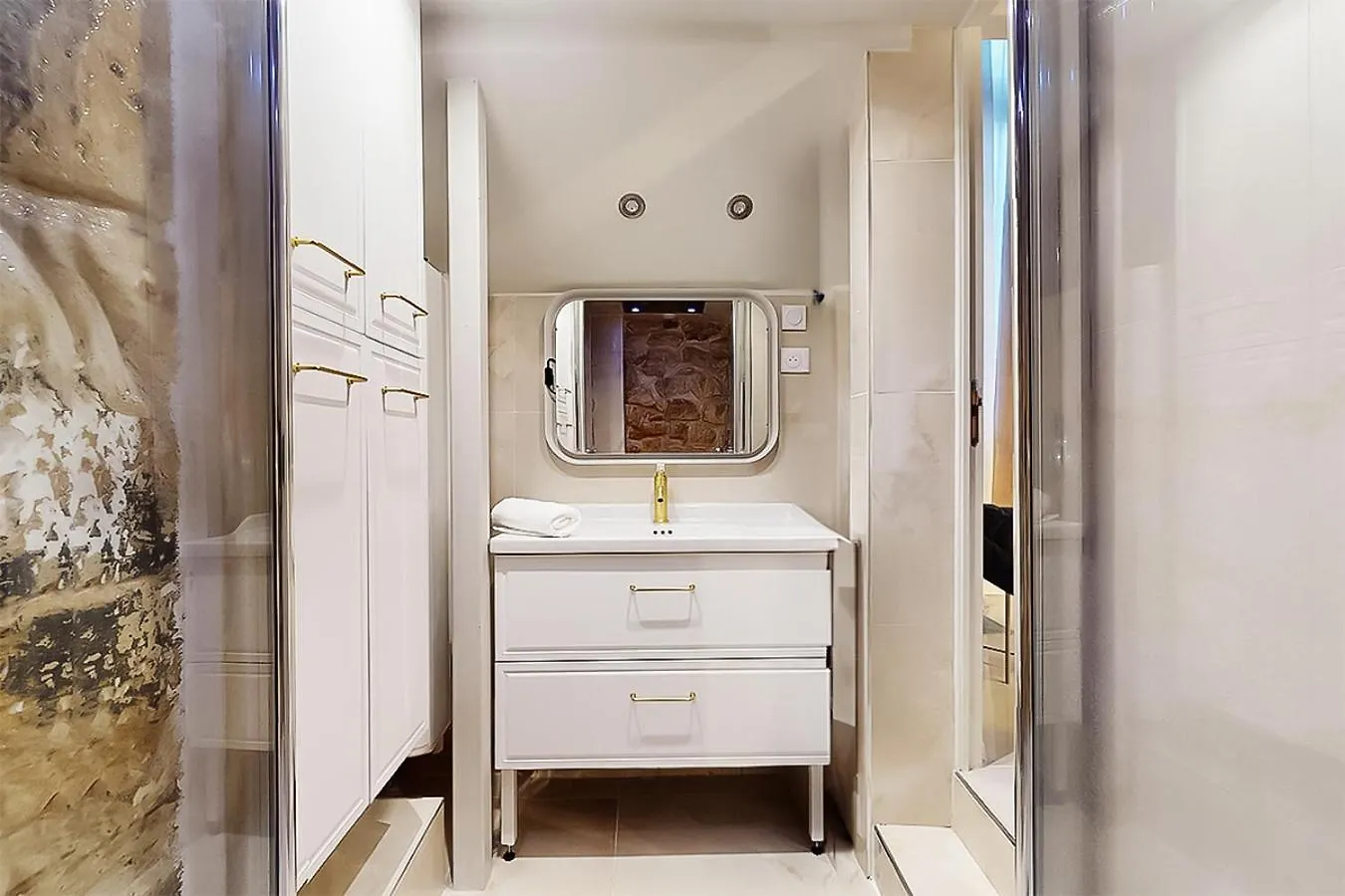 Evasion Sensorielle A L'Ile Saint Louis Notre Dame De Paris Apartment
